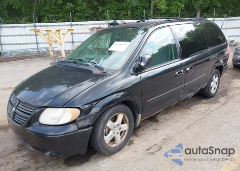 2007 Dodge Grand Caravan Sxt z USA, uszkodzony, nr VIN 2D8GP44L87R271623